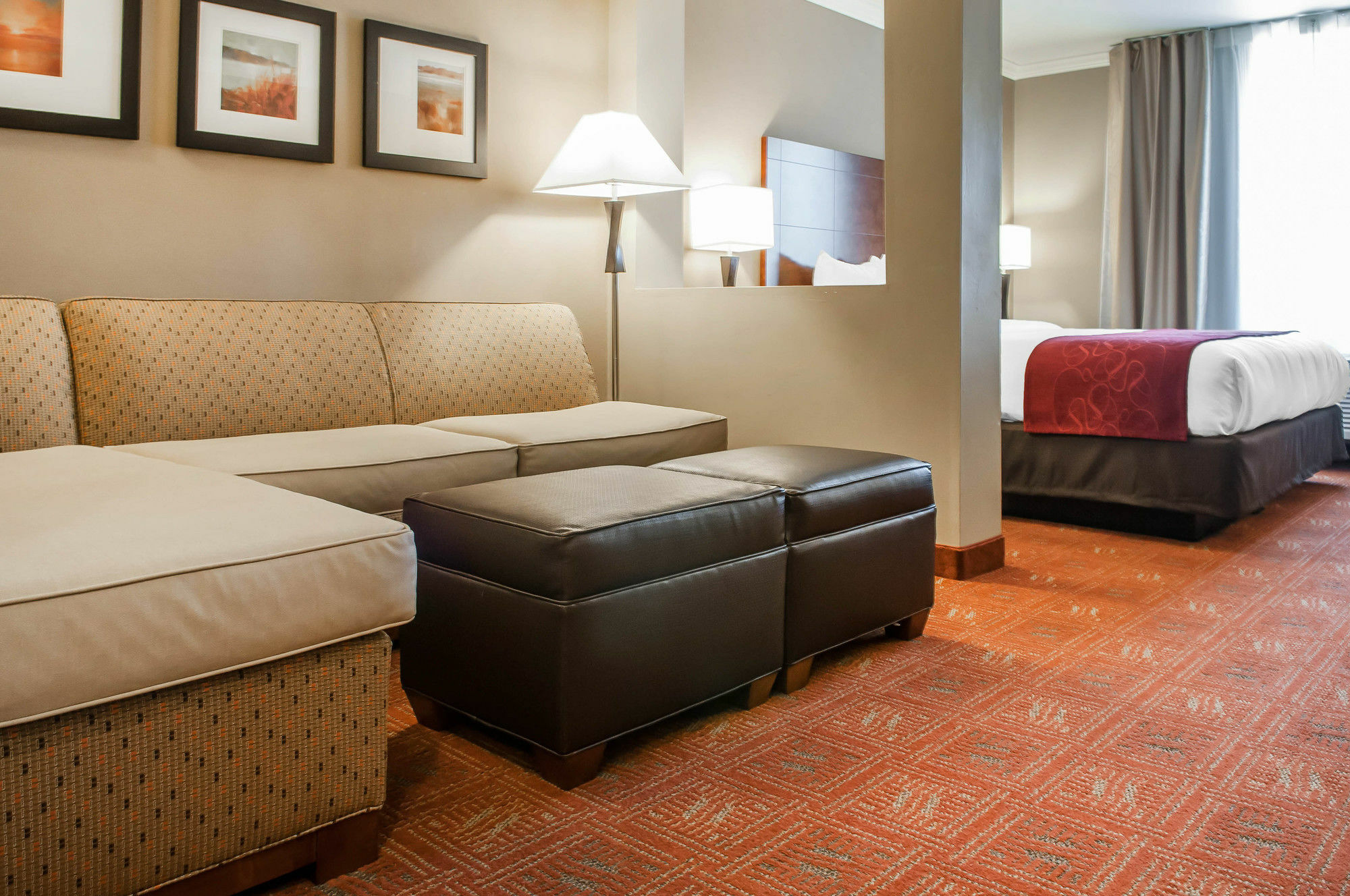 Comfort Suites Farmington Exterior photo